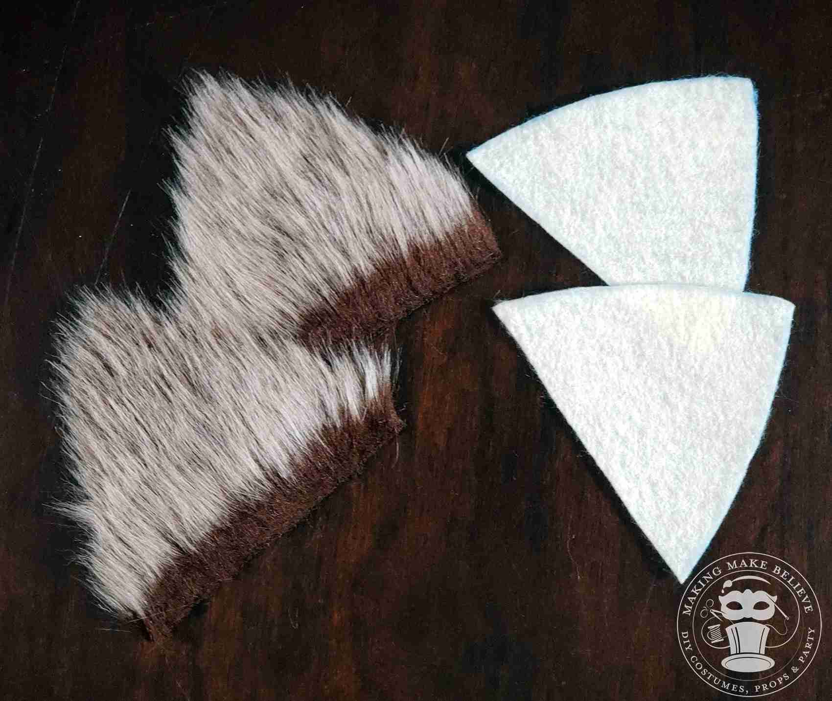 Cut out two from faux fur and two from felt