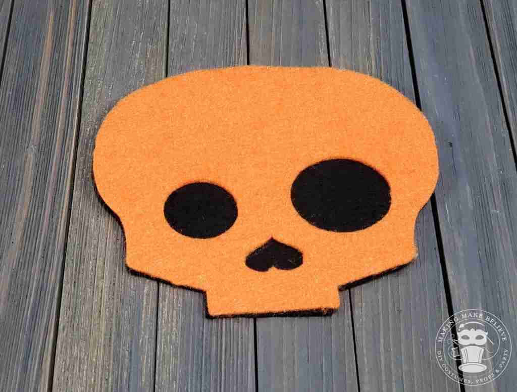 Place skull face on base