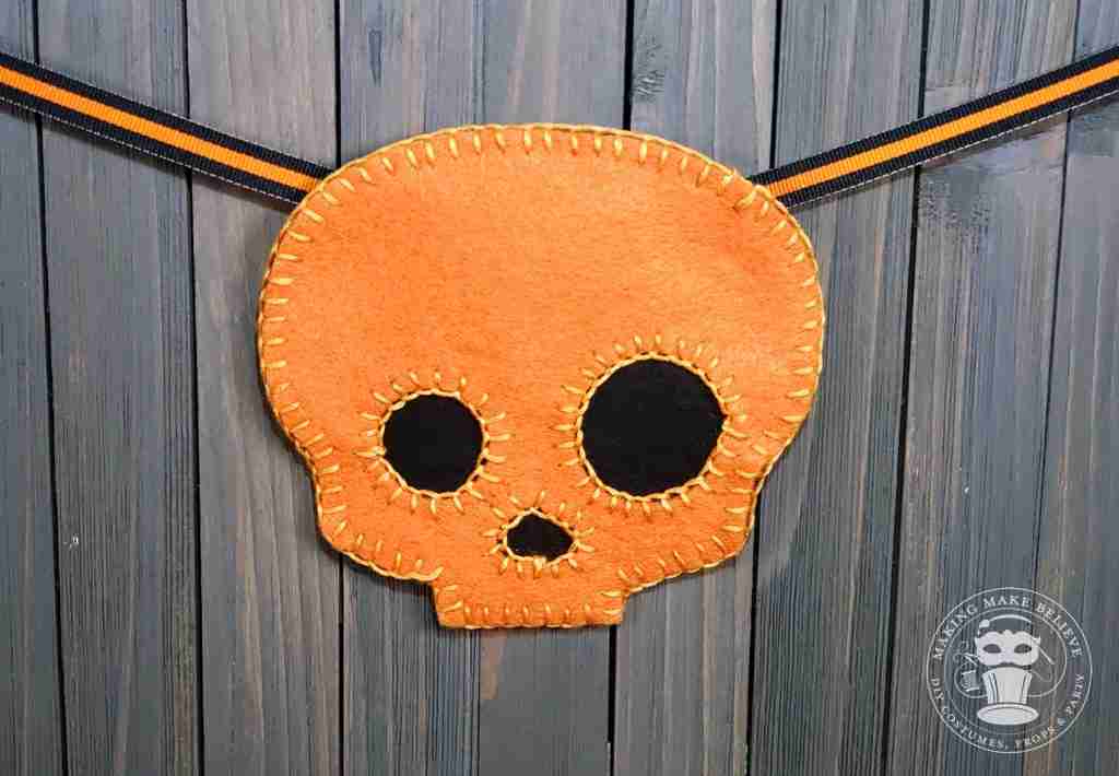 DIY Halloween Skull Banner