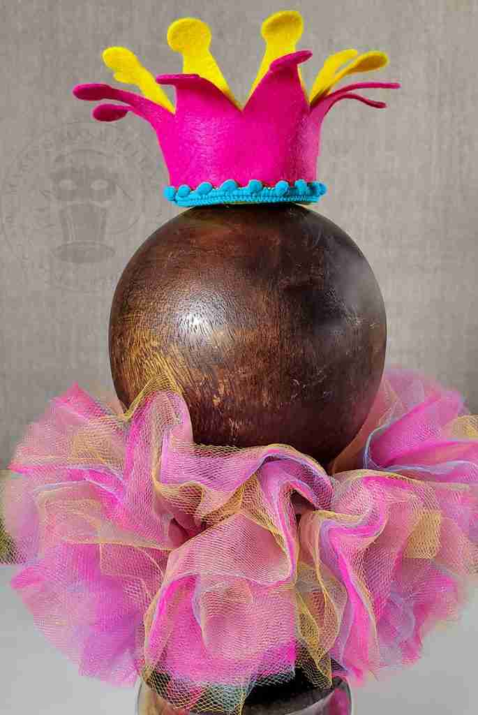 DIY Ruffle Collar Made With Tulle