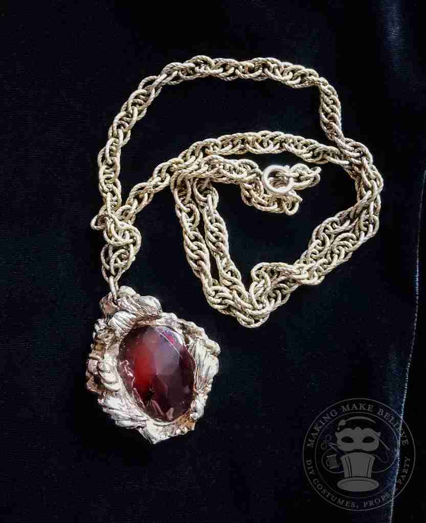 Lady Vampire Amulet