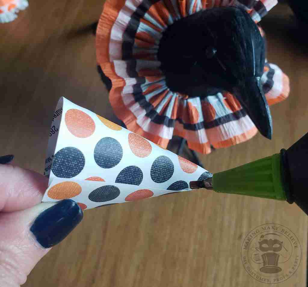 Secure hat with glue