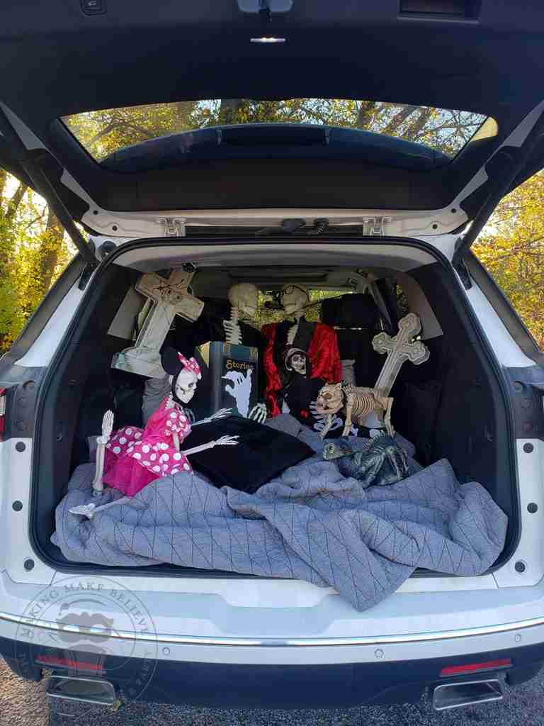 Trunk or Treat Skellie Family Ghost Stories