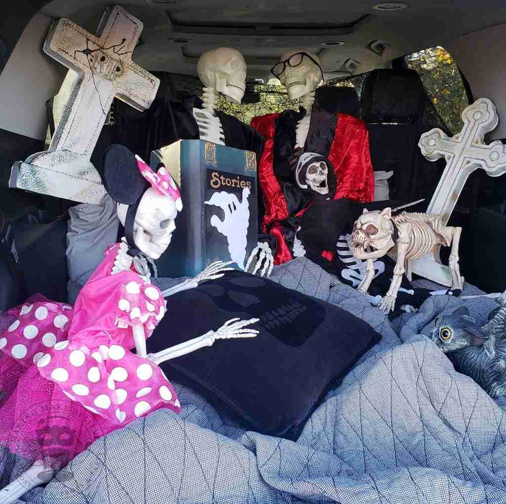 Trunk or Treat Skellie Family Ghost Stories