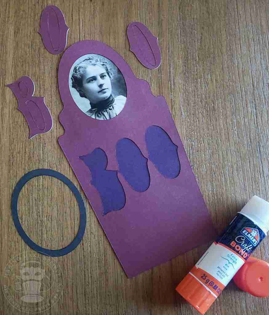 Add Interior of Letters and Portrait Frame