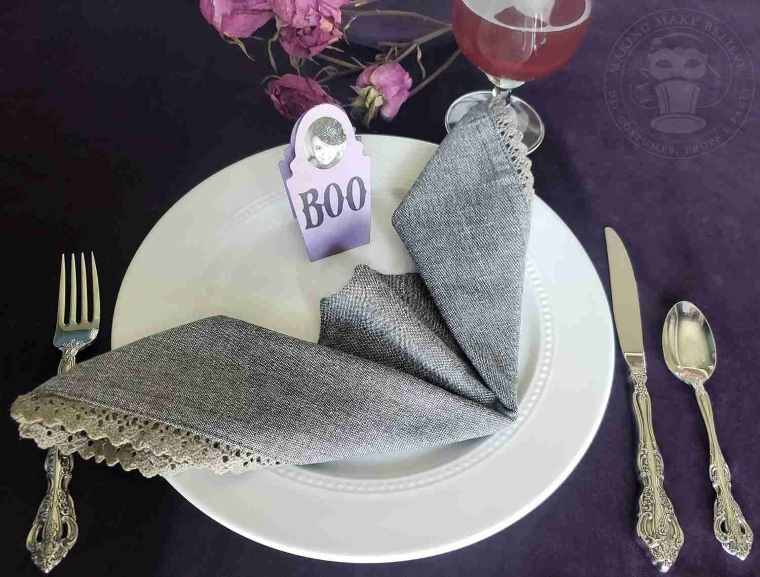 Bat Napkin on dinner plate with tombstone placecard