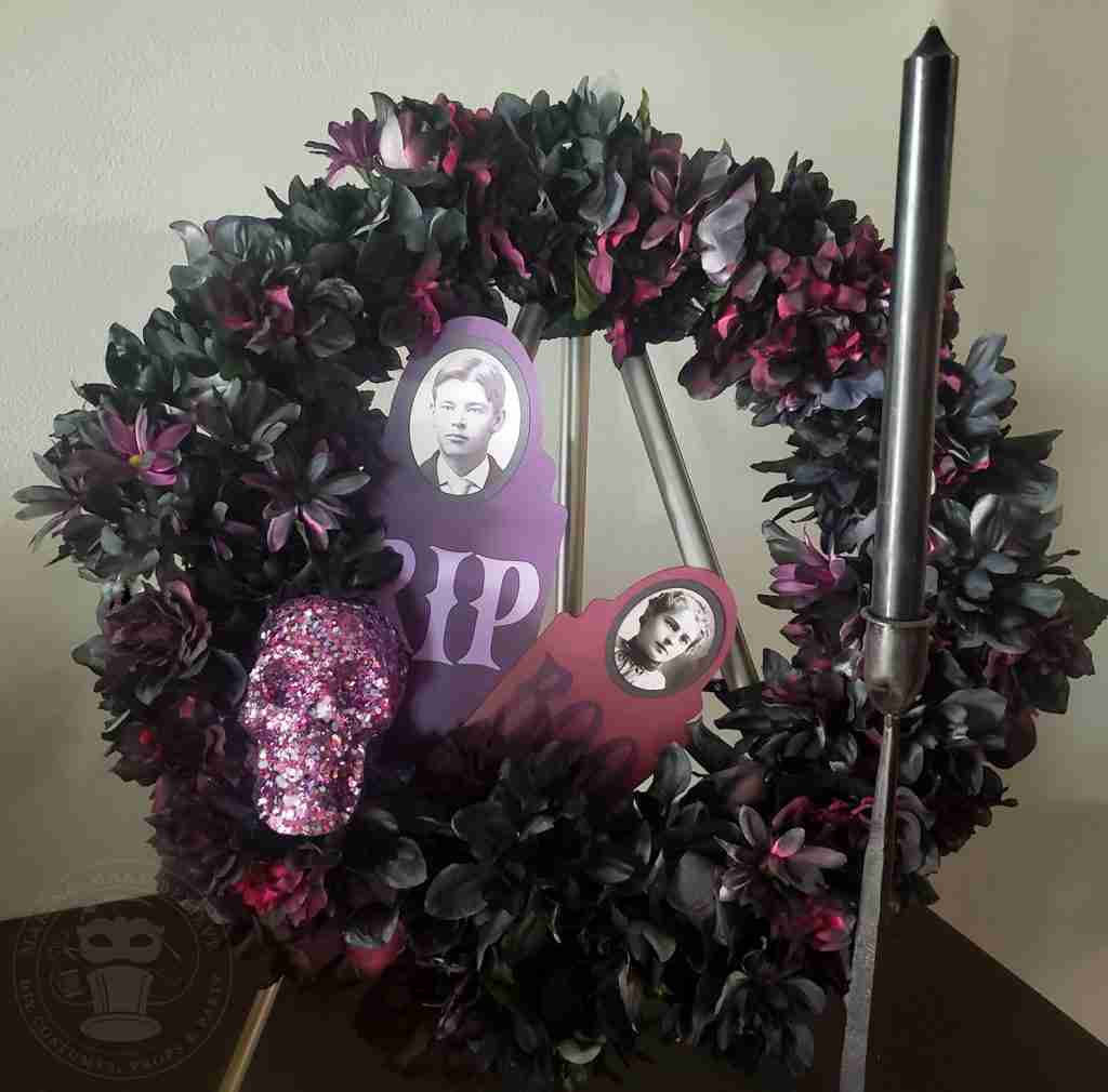 Tombstone Portraits DIY Halloween Wreath