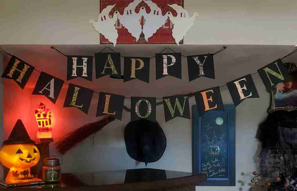 Easy Happy Halloween Banner