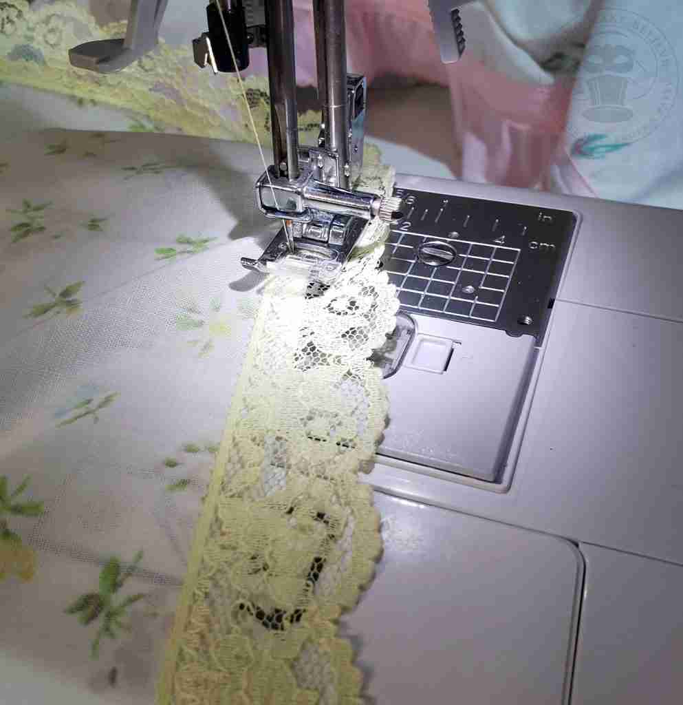 Add Trim To Vintage Pillowcase