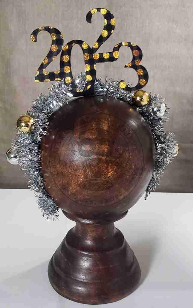 Last-Minute New Year's Eve Crown