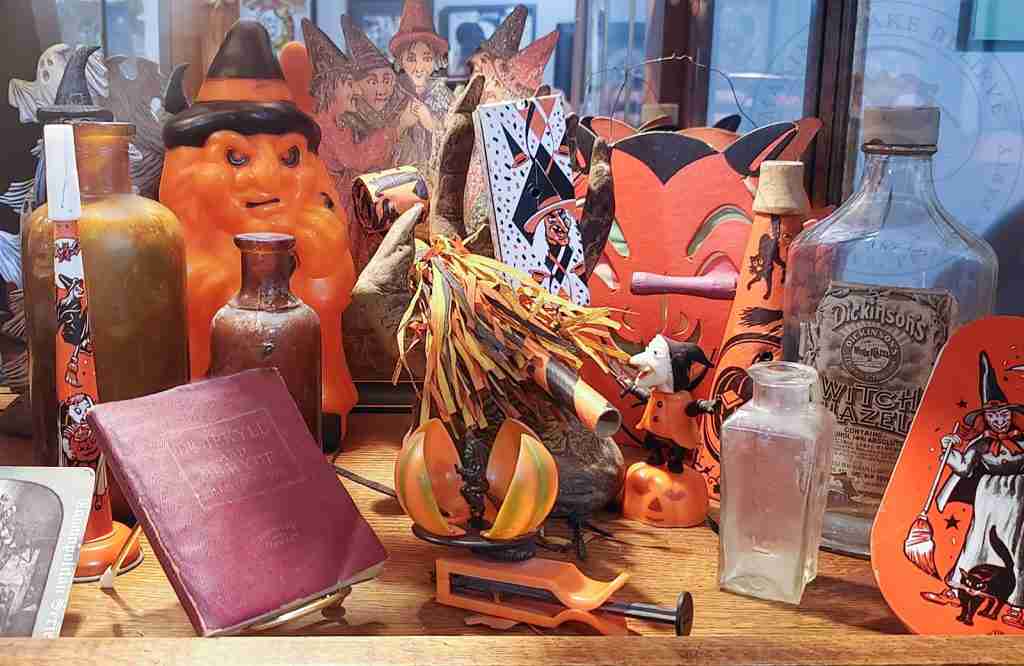Vintage Halloween Noisemaker Horn