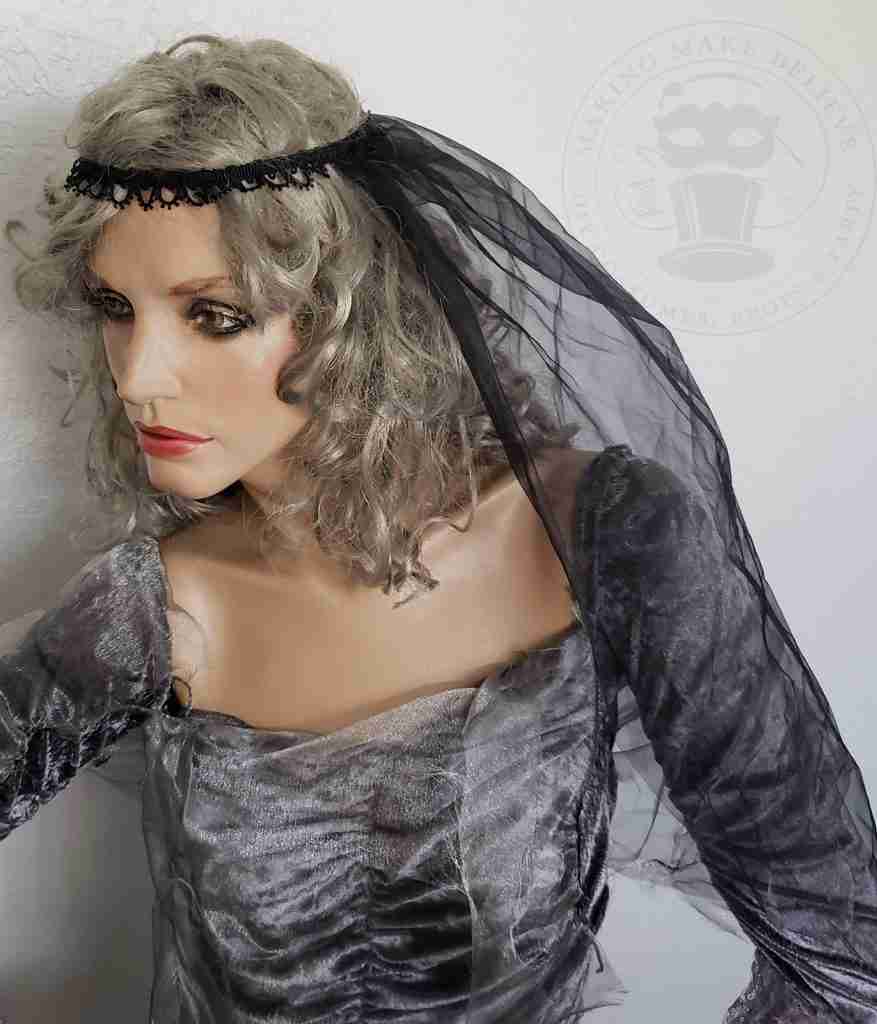 Simple DIY Gothic Costume Veil