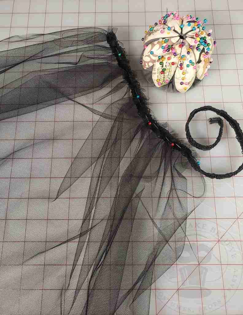 Pin Veil To Circlet