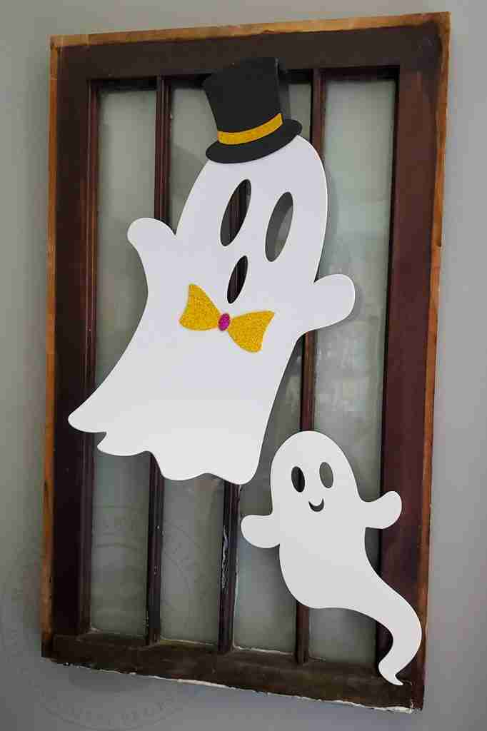 How To Make Ghost Decorations - Fanciful Foam Ghosts