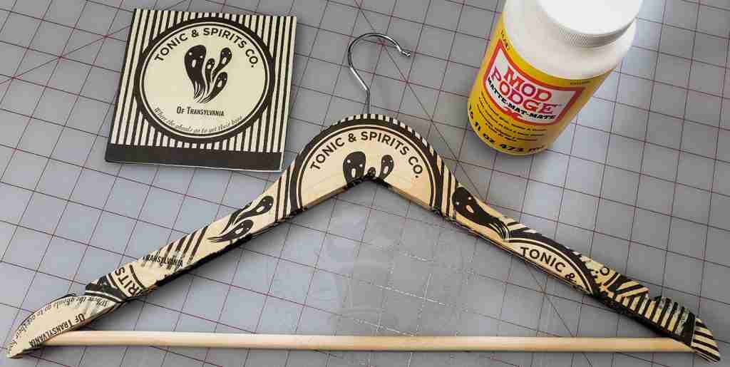 Spooky Style Halloween Haunted Hangers