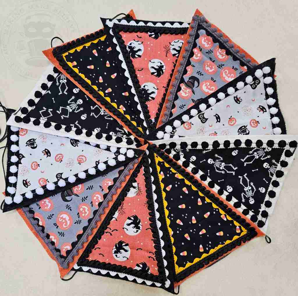 Halloween Pennant Banner