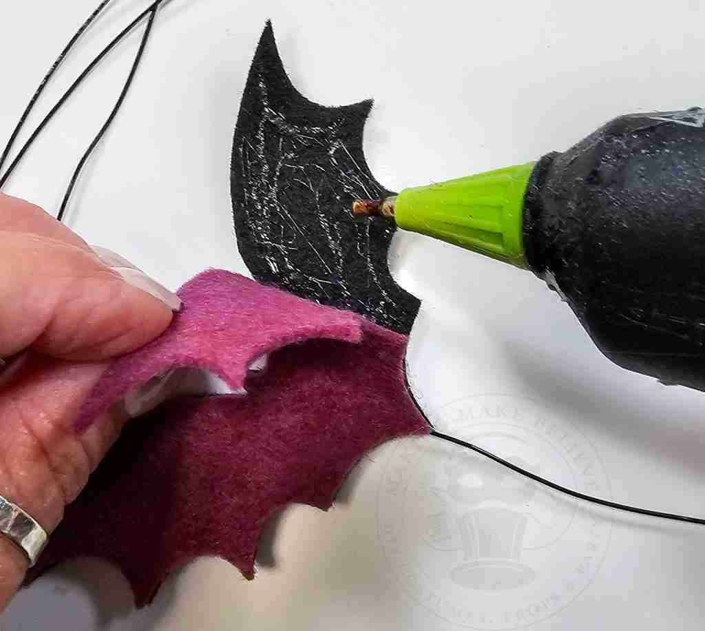 Sandwich Wire Between Bats