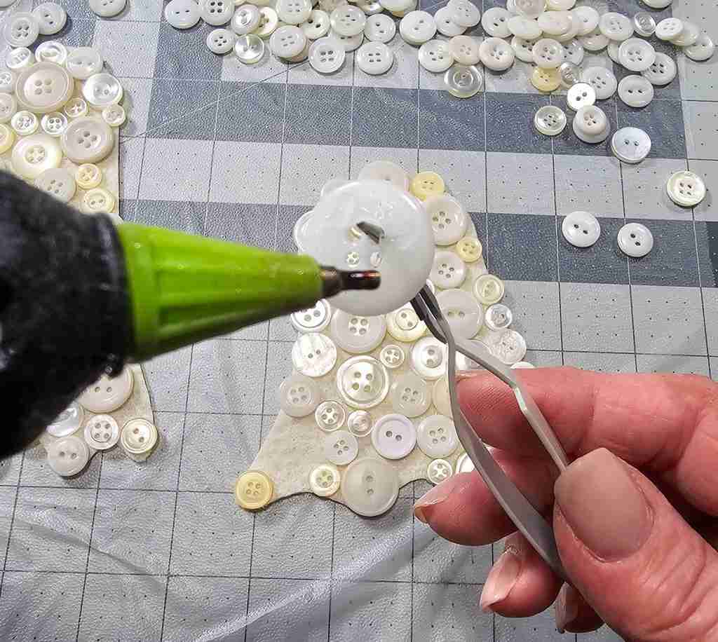 Glue Buttons onto Ghosts