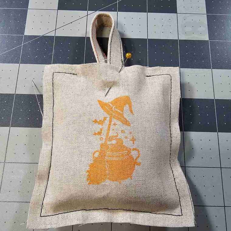 Add Loop and Stitch Opening Closed