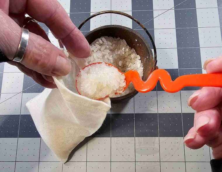 Fill Cheesecloth Bags