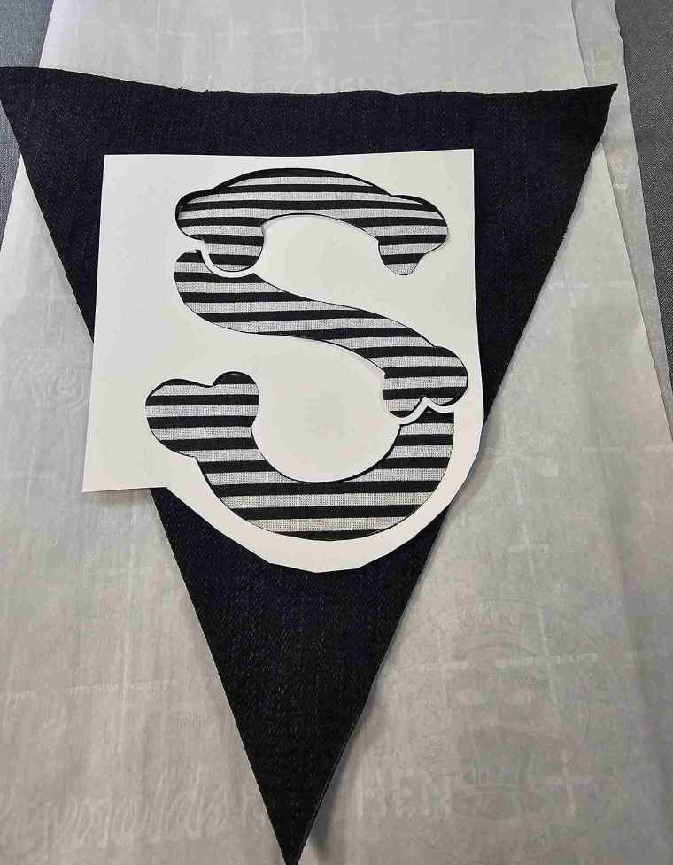 Position Letter Onto Pennant