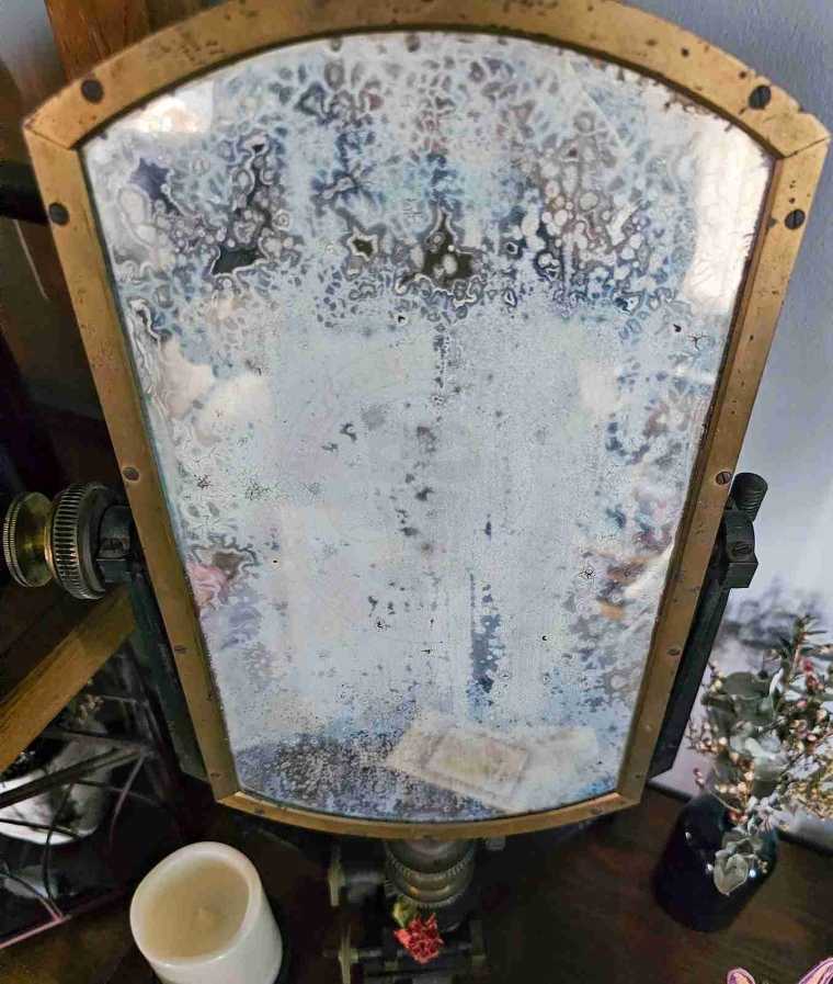 Haunted Haul - Mystery Mirror