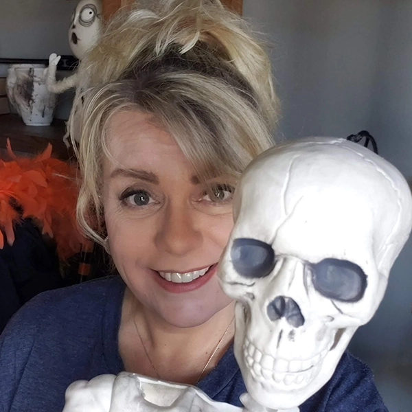 Marsha and Skellie Friend