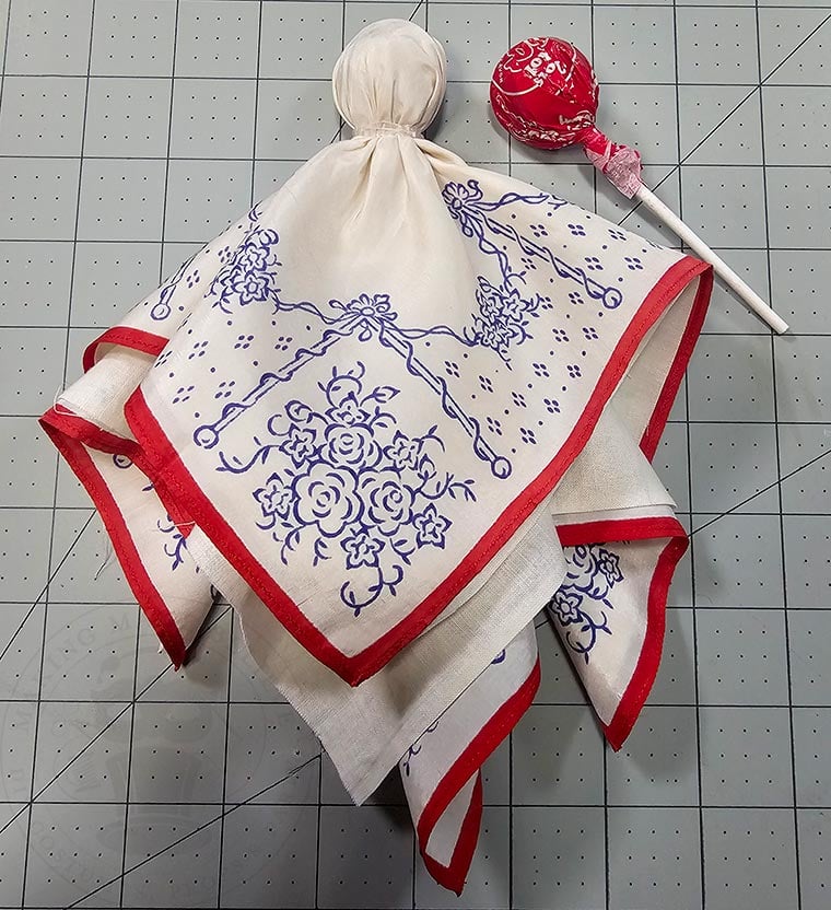 Tootsie Pop Hankie Ghost