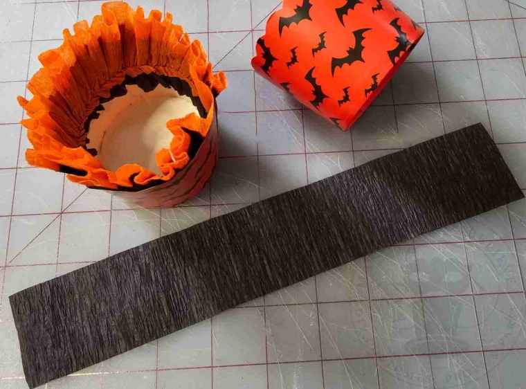 Crepe Paper for Bottom Edge Festoon