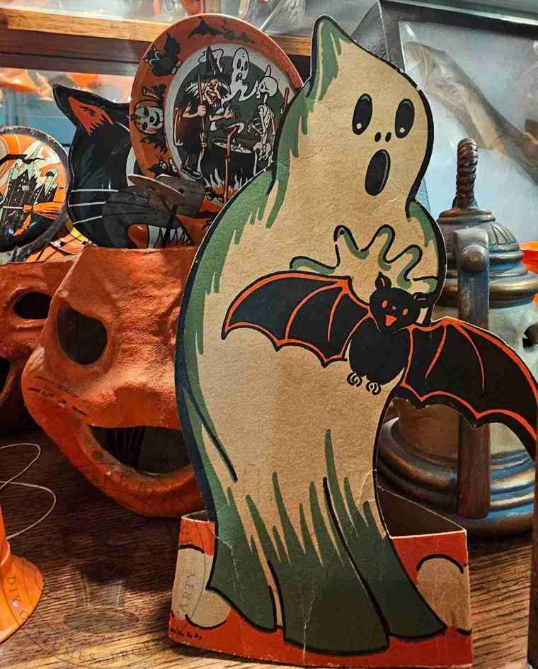 Vintage Halloween Beistle Favor-ette Ghost