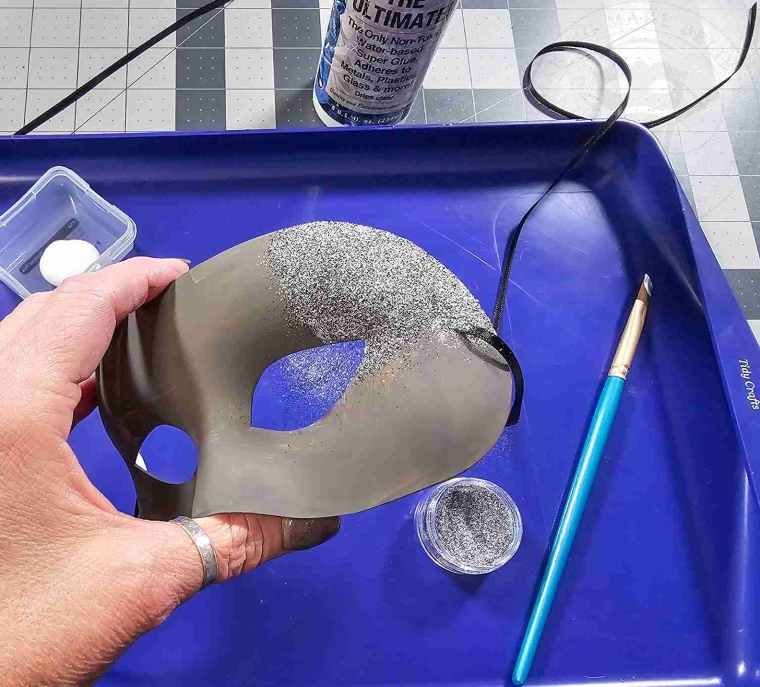 Coat Mask with Glue and Sprinkle with Glitter