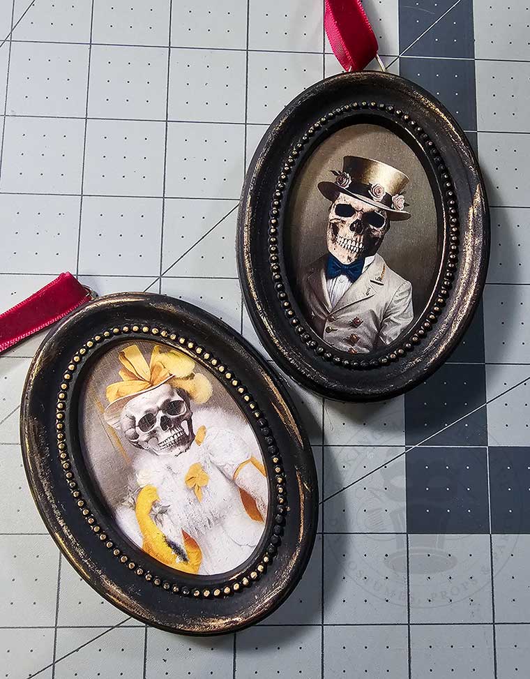 Halloween Royal Portrait Skeleton Ornaments
