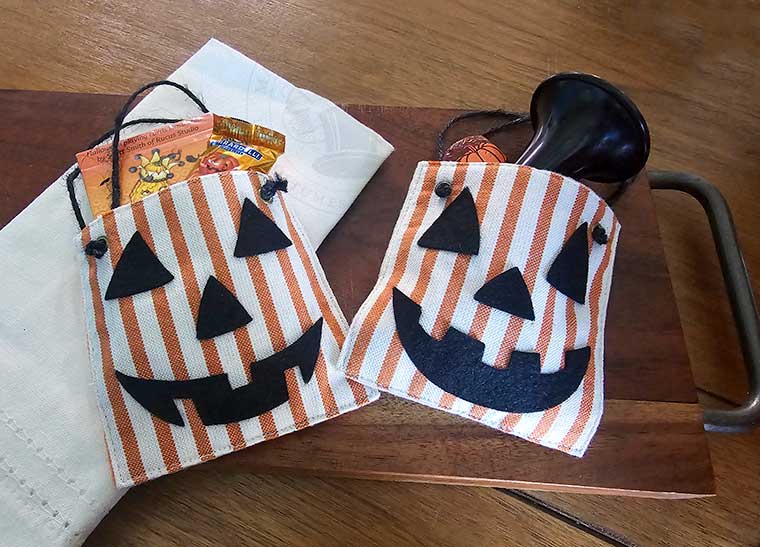 Bite size Halloween boo bags