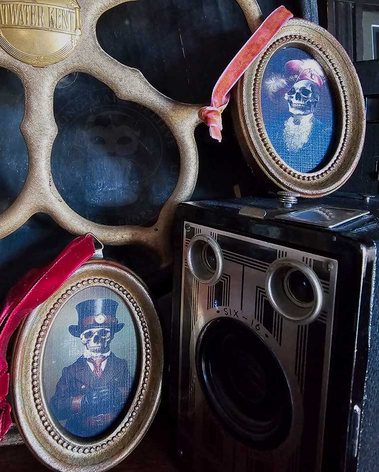 Halloween Royal Portrait Skeleton Ornaments