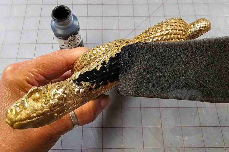 Cover snake with black chalk paint