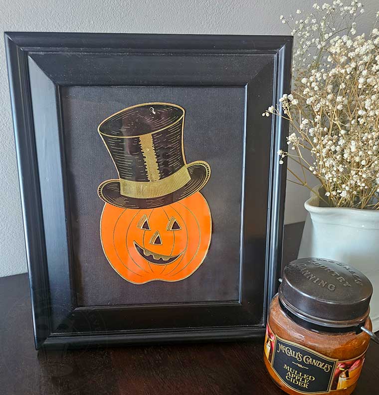Vintage foil Halloween embossed die cut