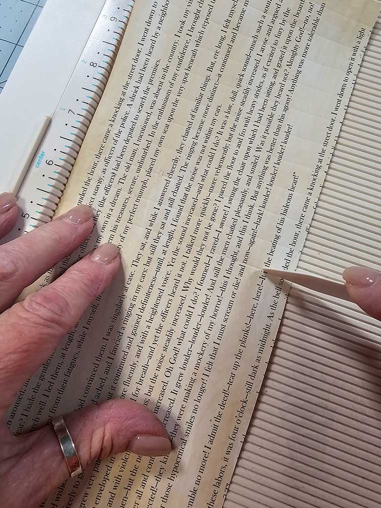 Scoring paper for horror novelty rosettes