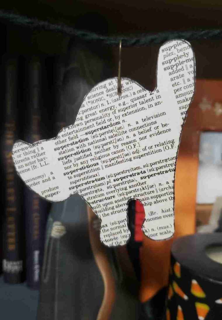 Halloween book page garland