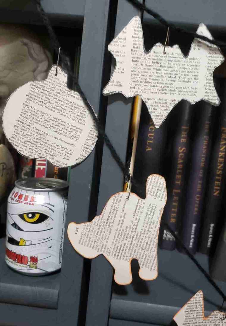 Halloween book page garland