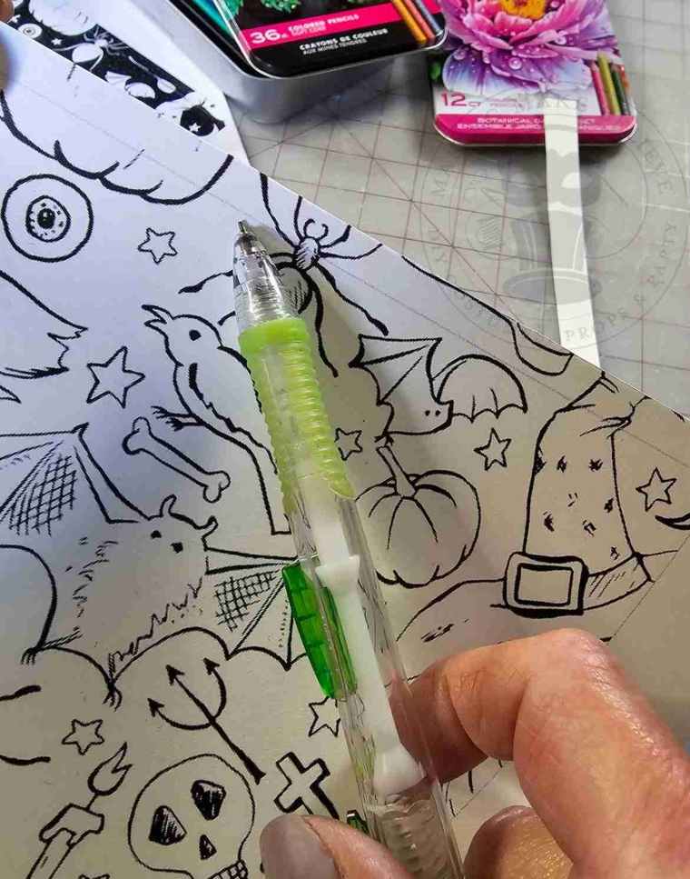 Close up of fold line - do not cut