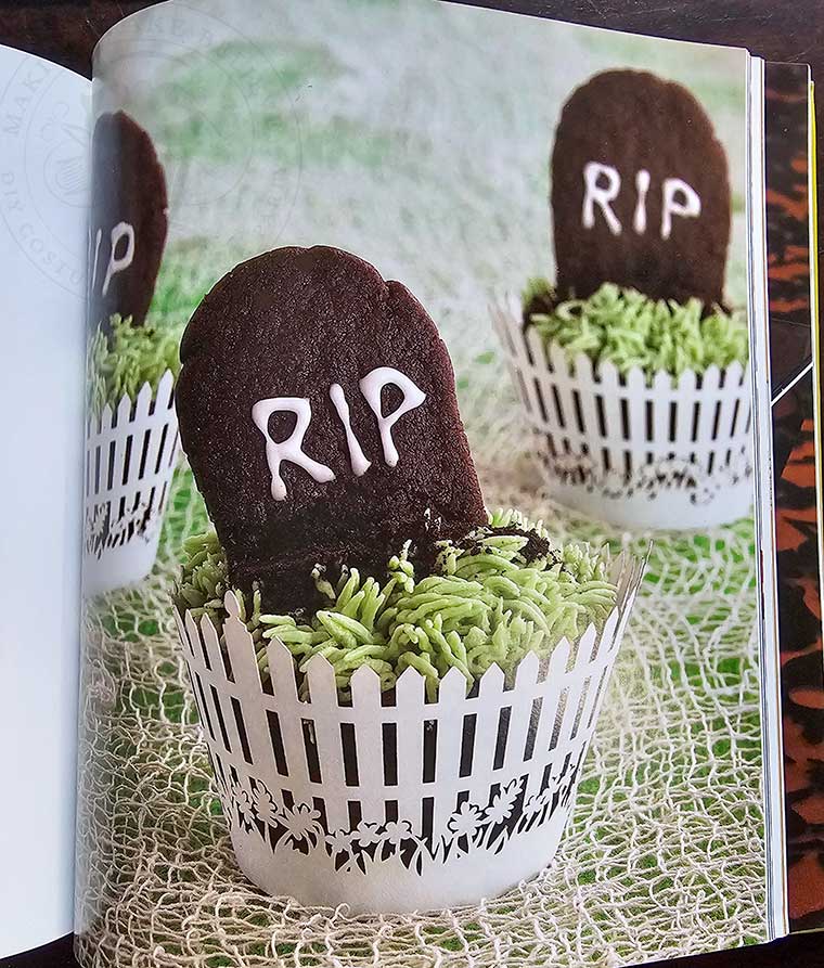 Ghoulish Goodies Tombstone Cupcakes