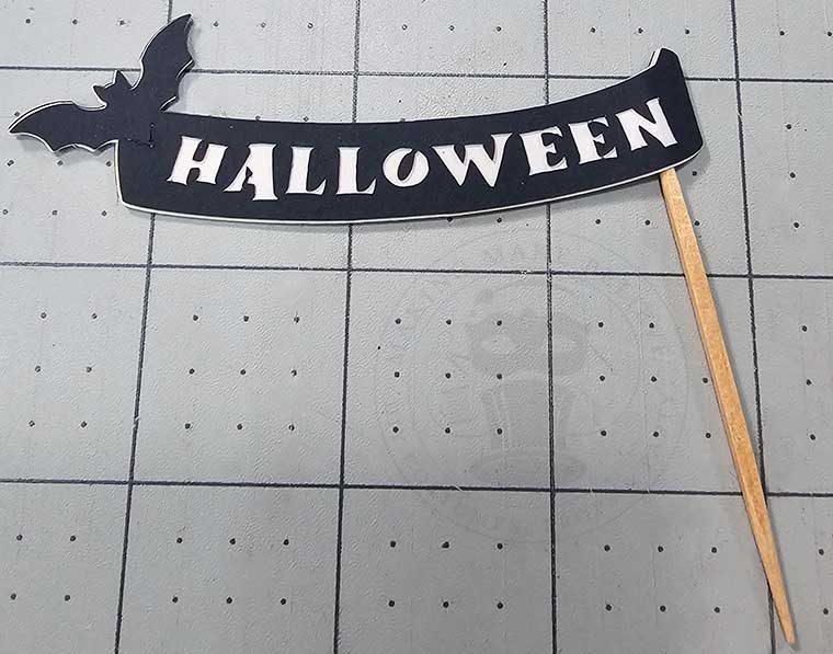 Halloween cupcake banner pick assembled