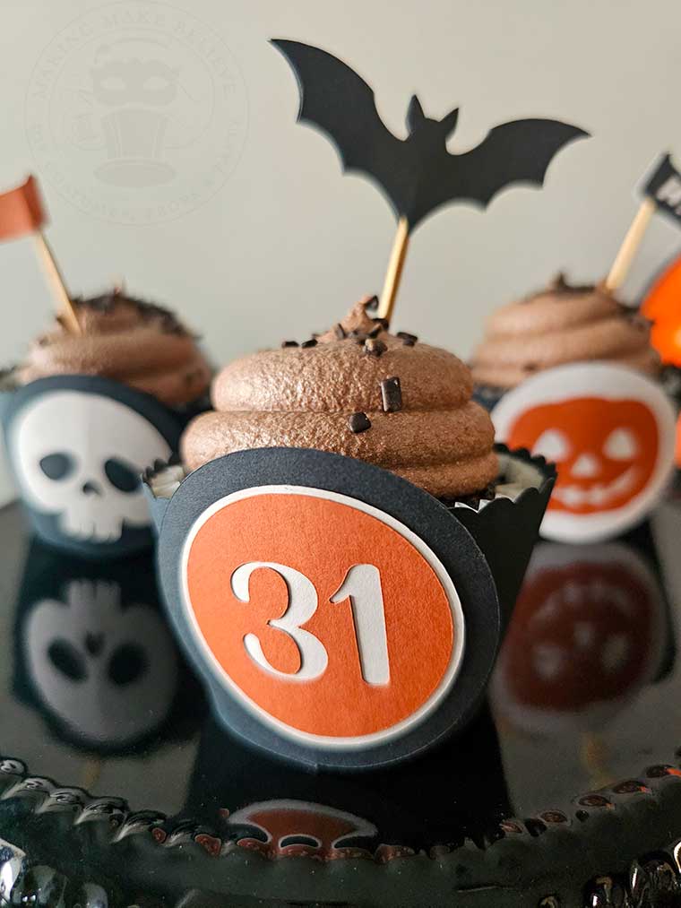 DIY Halloween cupcake wrappers and picks
