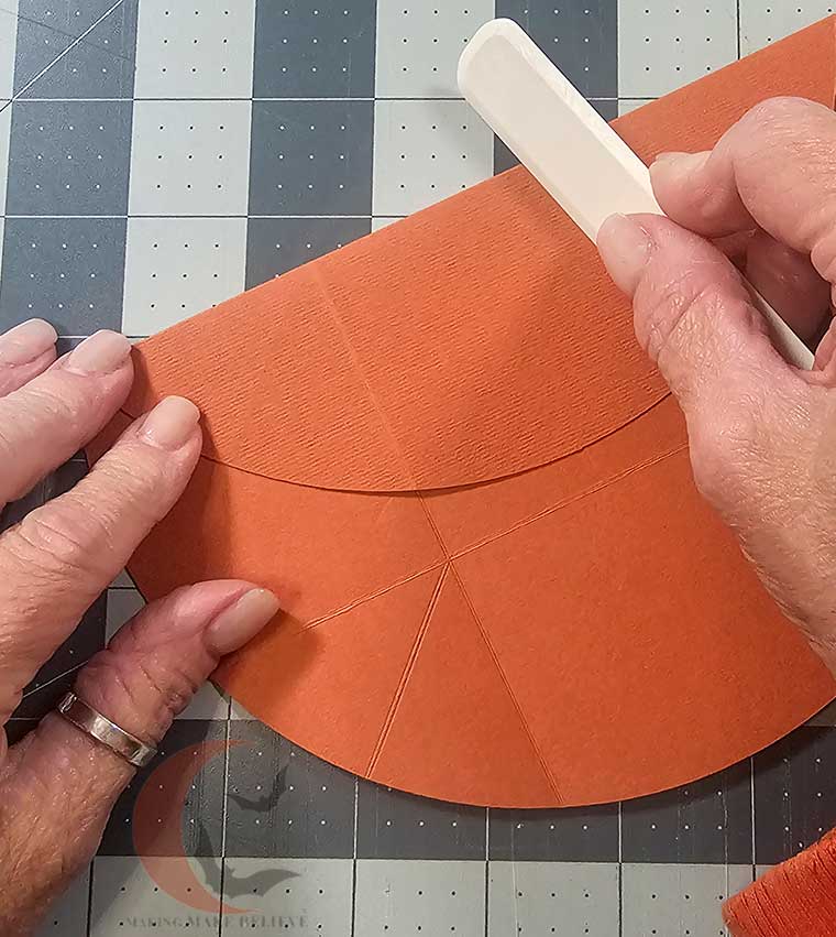 Fold and crease score lines