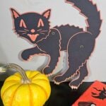 Vintage-Inspired Jointed Scaredy Cat