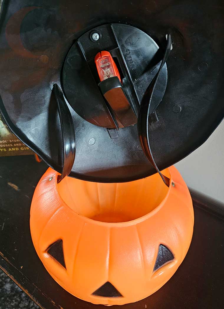 1995 Empire witch hat pumpkin pail