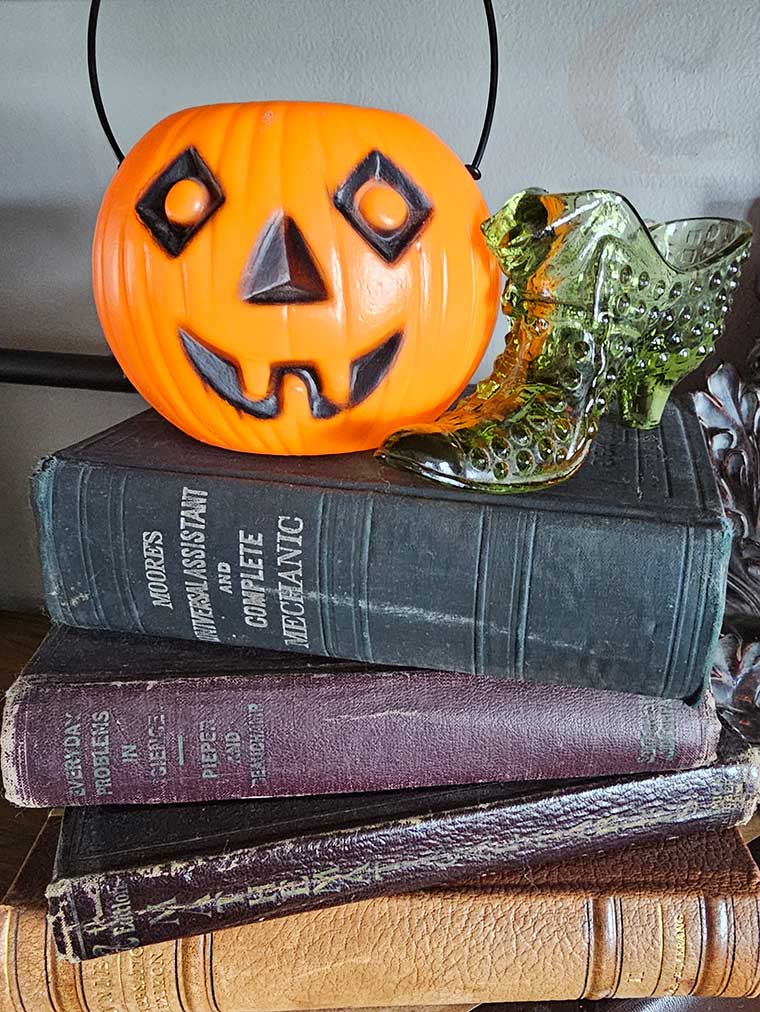 Vintage pumpkin pail